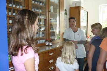 Apotheke 33